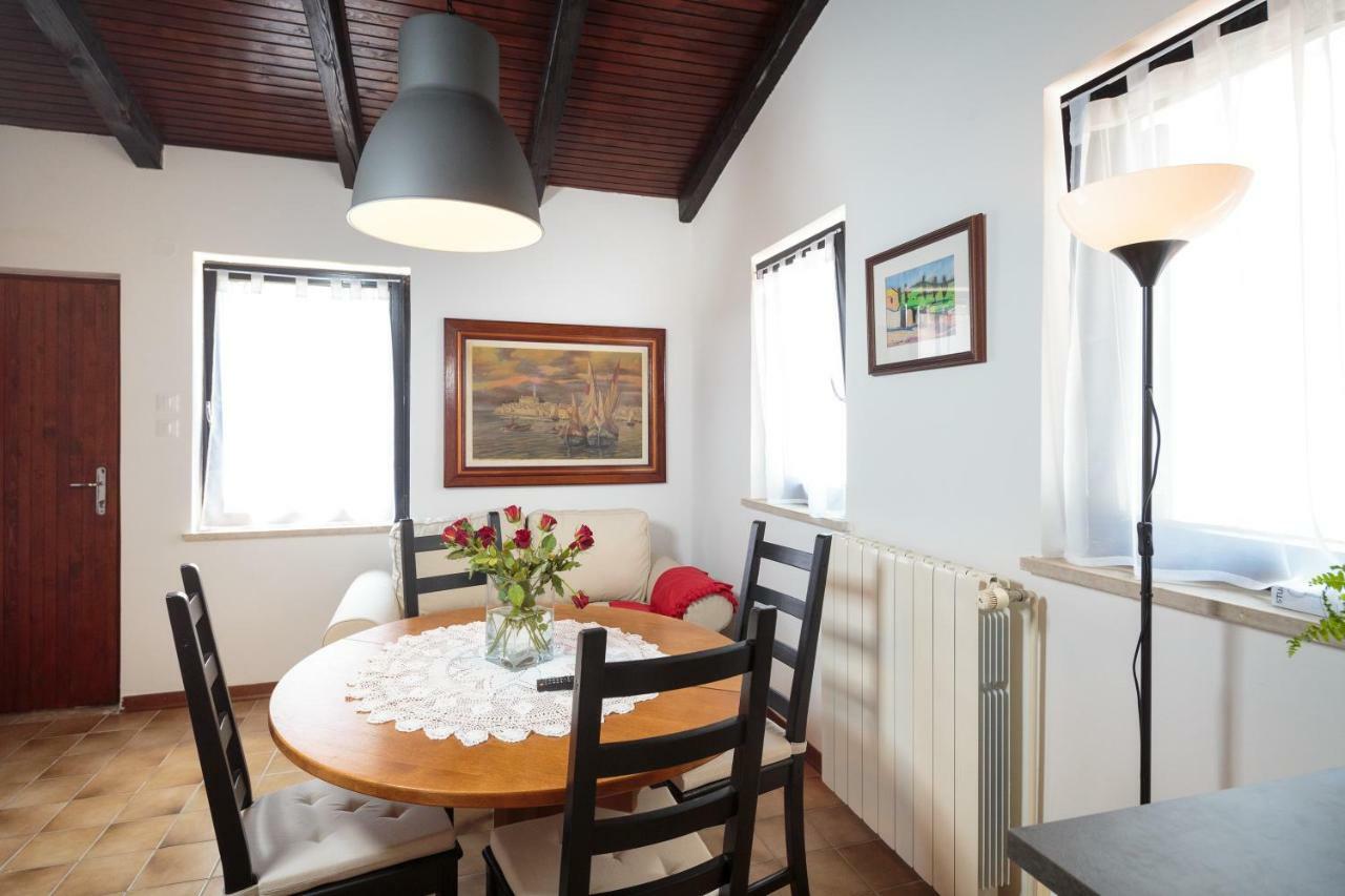 Apartments C52 Rovinj Buitenkant foto