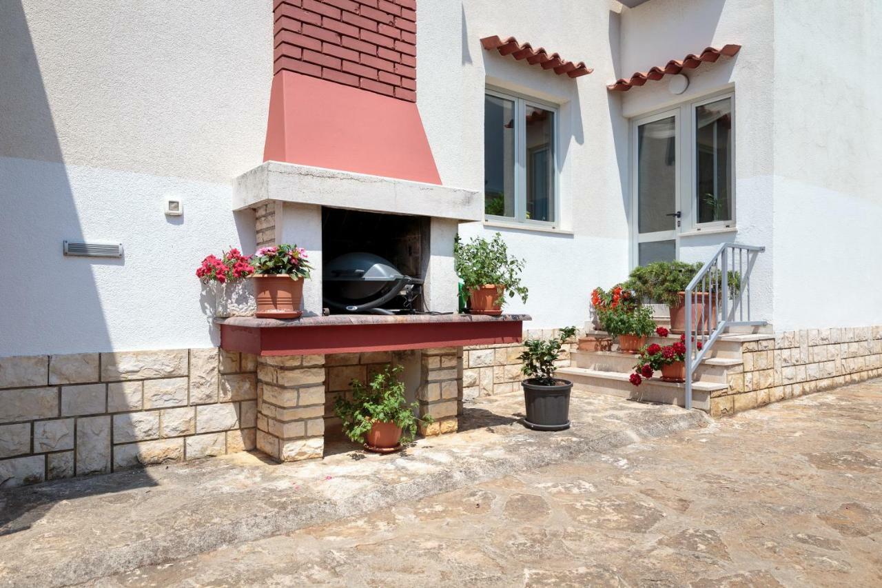 Apartments C52 Rovinj Buitenkant foto