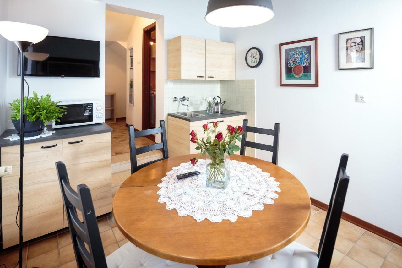 Apartments C52 Rovinj Buitenkant foto