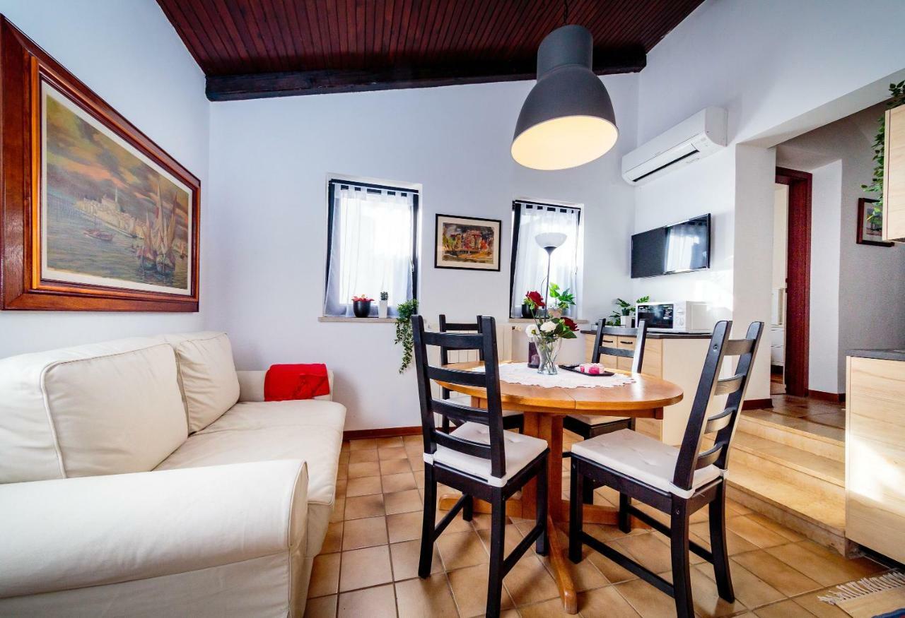 Apartments C52 Rovinj Buitenkant foto