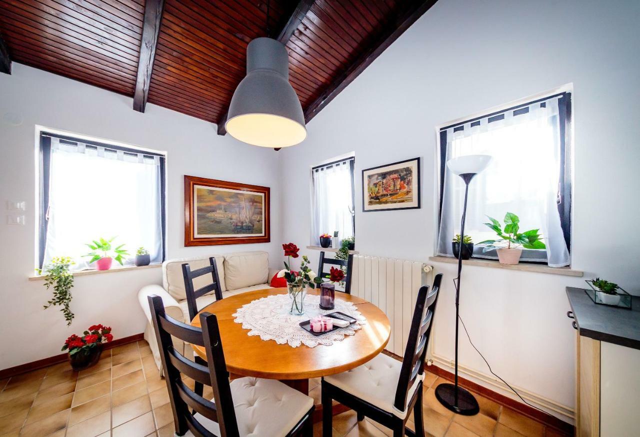 Apartments C52 Rovinj Buitenkant foto