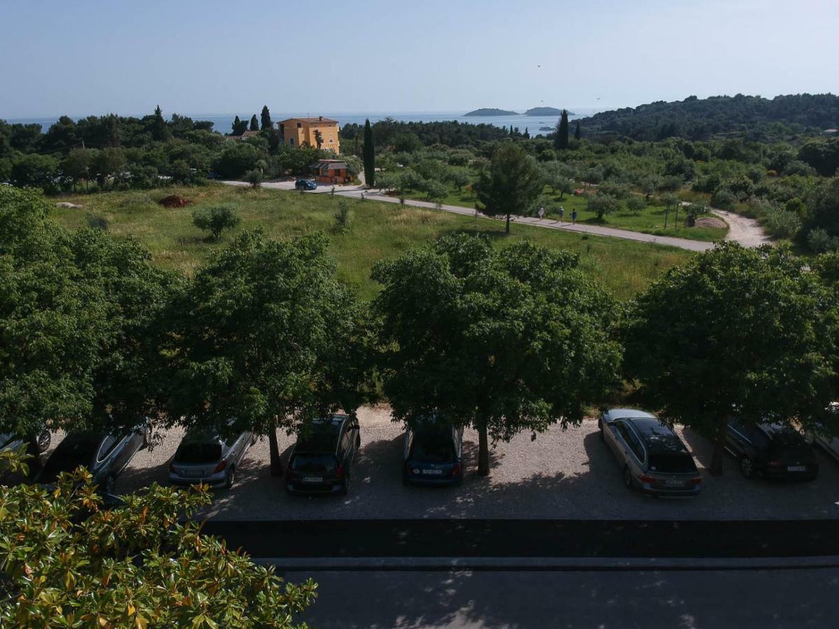 Apartments C52 Rovinj Buitenkant foto
