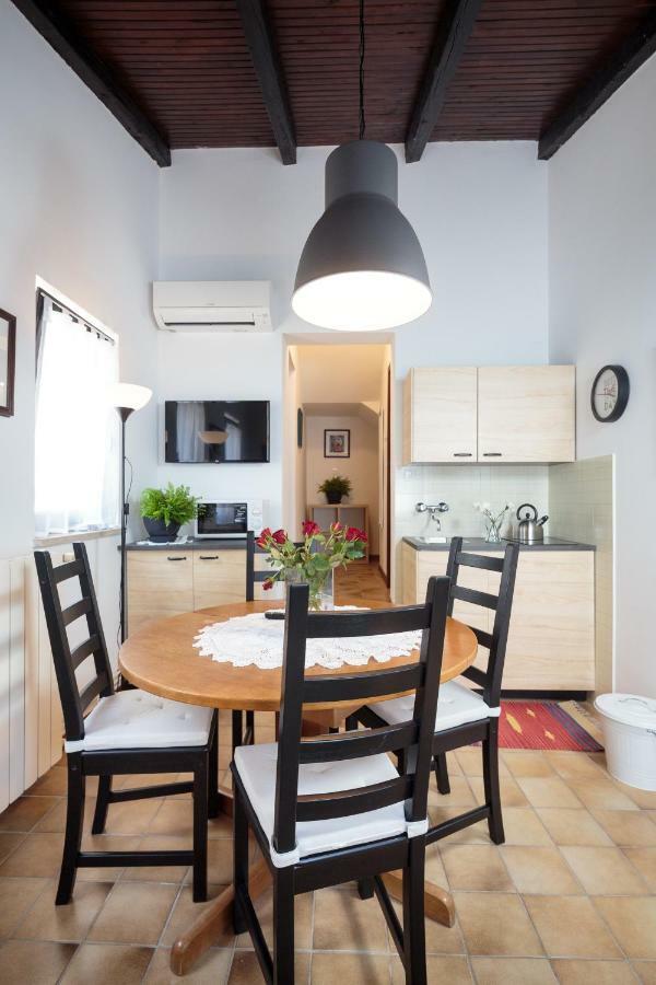 Apartments C52 Rovinj Buitenkant foto